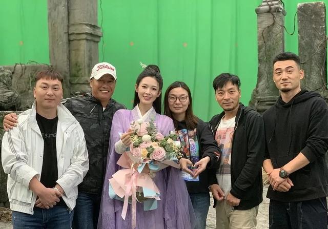 皓衣行|皓衣行曝海报，陈飞宇罗云熙头发是tony做的吧，还纹一手好眉