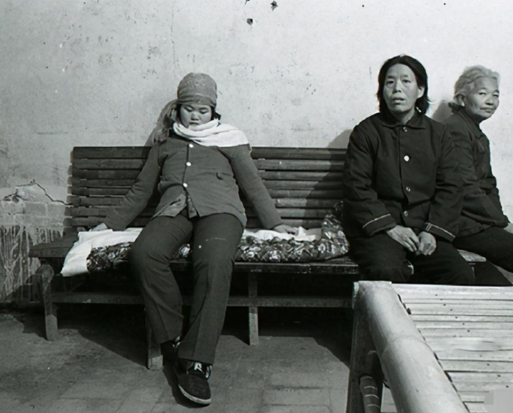 罕见的真实照片,90年代计划生育,还原当初的"疯狂"