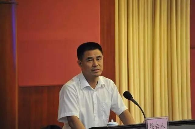 两个月的同事观海解局注意到,朱余旺最近一次出现在公开报道中是在