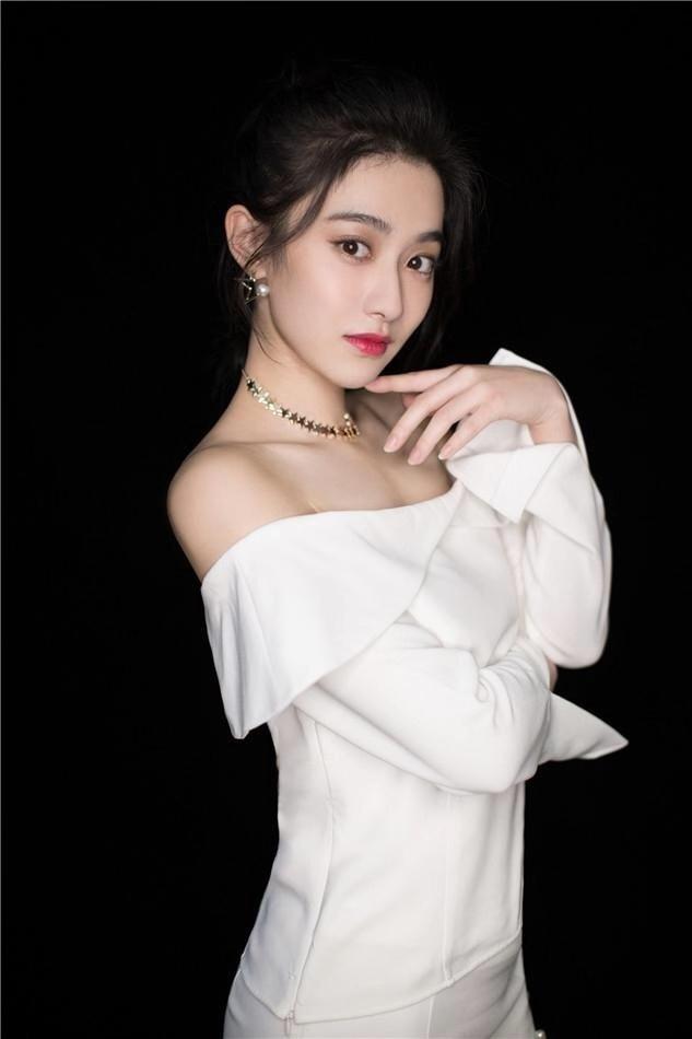 孙雪宁第6035期时尚潮流美图欣赏