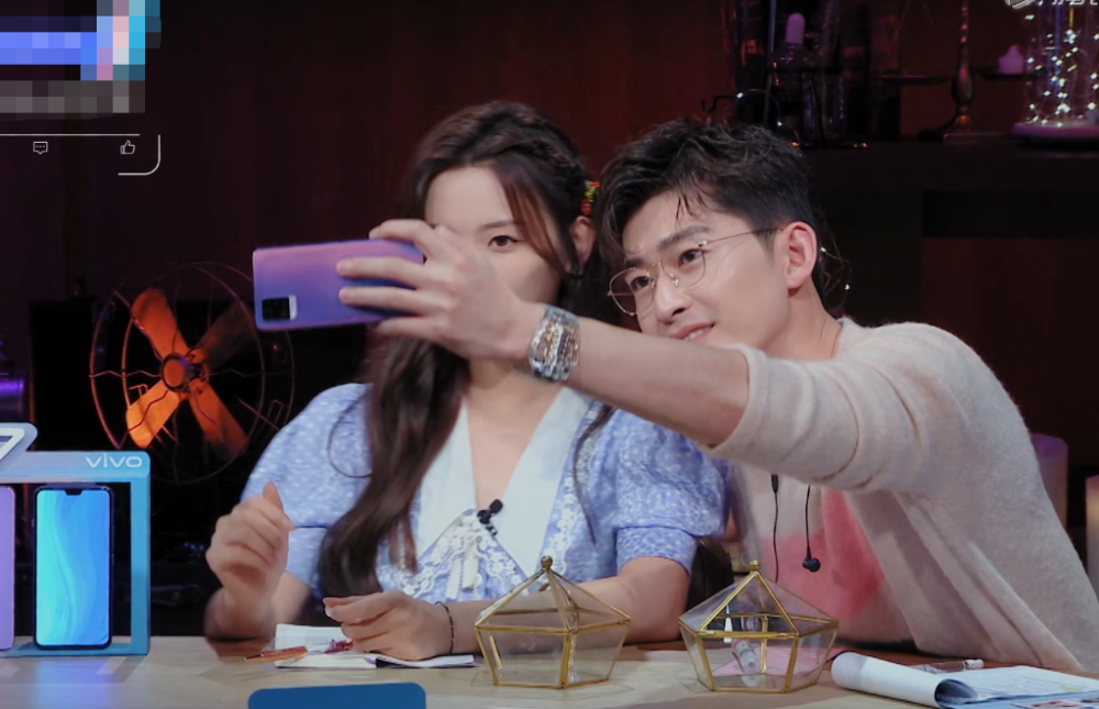 张翰杨超越用原相机合影看到拍出来的成片才知明星和普通人的区别