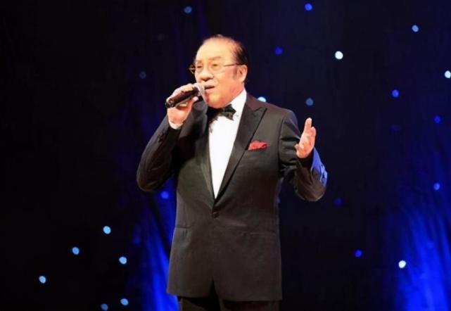 著名歌唱家与妻子交往半年就闪婚,48年从不敢直呼其名|刘文玫|滚滚