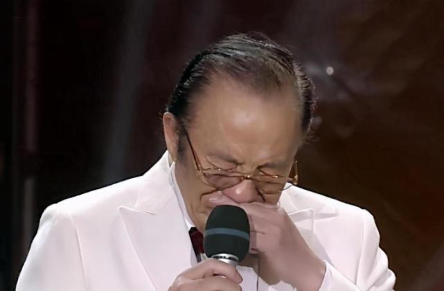 著名歌唱家与妻子交往半年就闪婚,48年从不敢直呼其名|刘文玫|滚滚