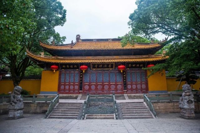 在普陀山的温柔秋日 禅庭信步 且听风吟与钟声 腾讯网