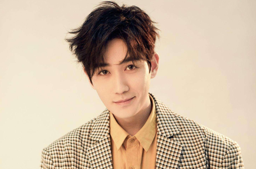 朱一龙|朱一龙合作徐帆演母子，面色苍老像夫妻，他配当儿子吗？