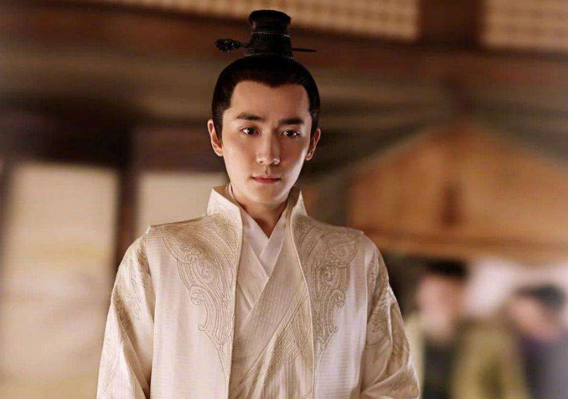 朱一龙|朱一龙合作徐帆演母子，面色苍老像夫妻，他配当儿子吗？