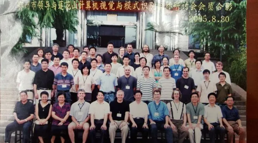 人工智能|顶级AI学者弃美回国，任教清华，只为两个字！