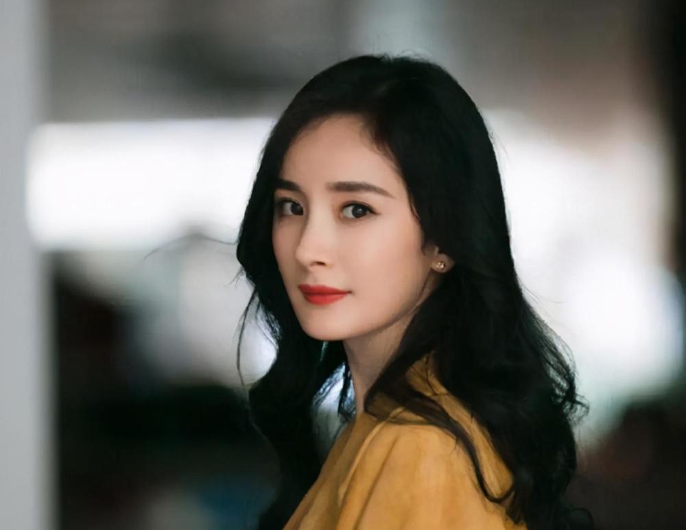 赵丽颖|赵丽颖诈奖？曾和刘涛抢视后风头，如今金鹰奖投票碾压杨幂