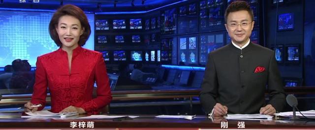 新闻联播|新闻联播又迎新女主播，新老交替呈五男五女格局，久不见欧阳夏丹