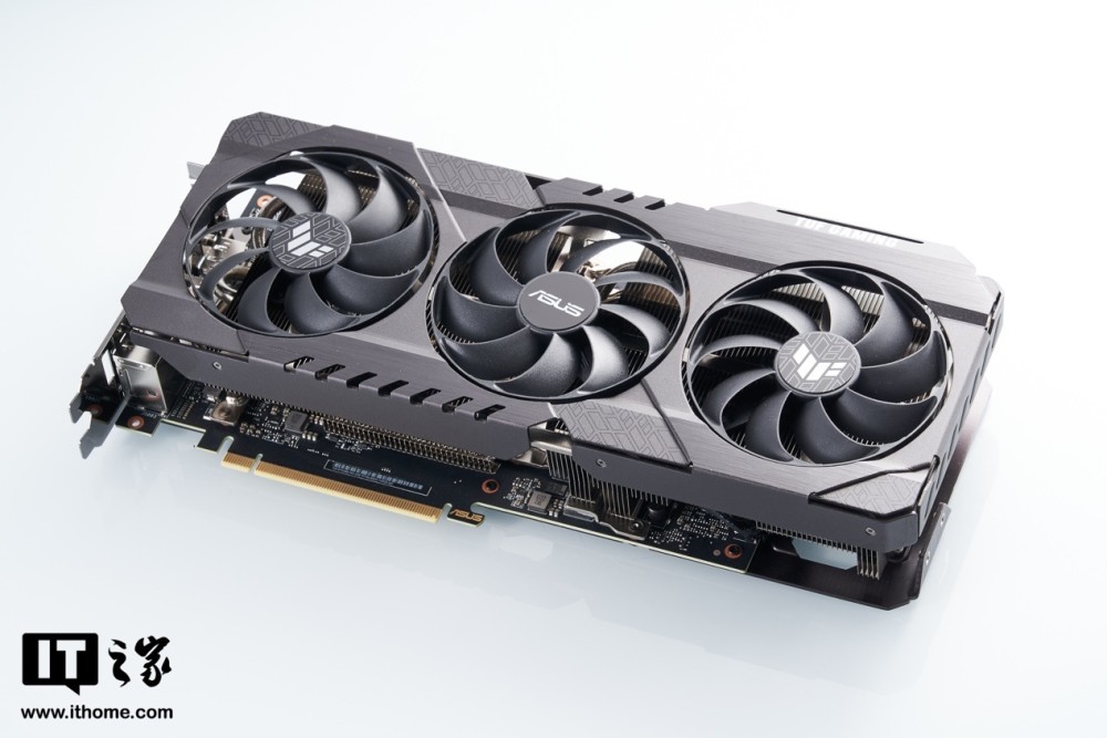 华硕tufrtx309024ggaming显卡体验