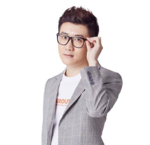 小象大鹅又迎来传奇主播白鲨官宣引发粉丝热议