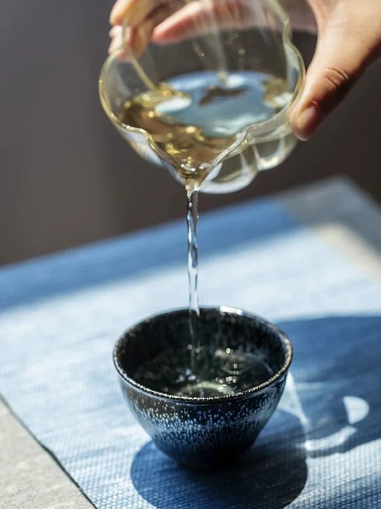 "为茶而生"的建盏,喝茶的优势有哪些?_腾讯新闻