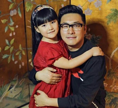 李湘|王岳伦节目中为李湘做早餐，网友：就这？难怪一个月7万伙食费