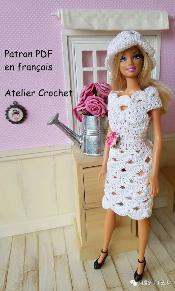 芭比娃娃|孩子玩旧了的芭比娃娃，用零线钩了几件华丽的裙子改造，竟大受欢迎！