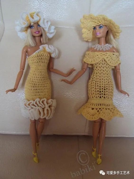 芭比娃娃|孩子玩旧了的芭比娃娃，用零线钩了几件华丽的裙子改造，竟大受欢迎！