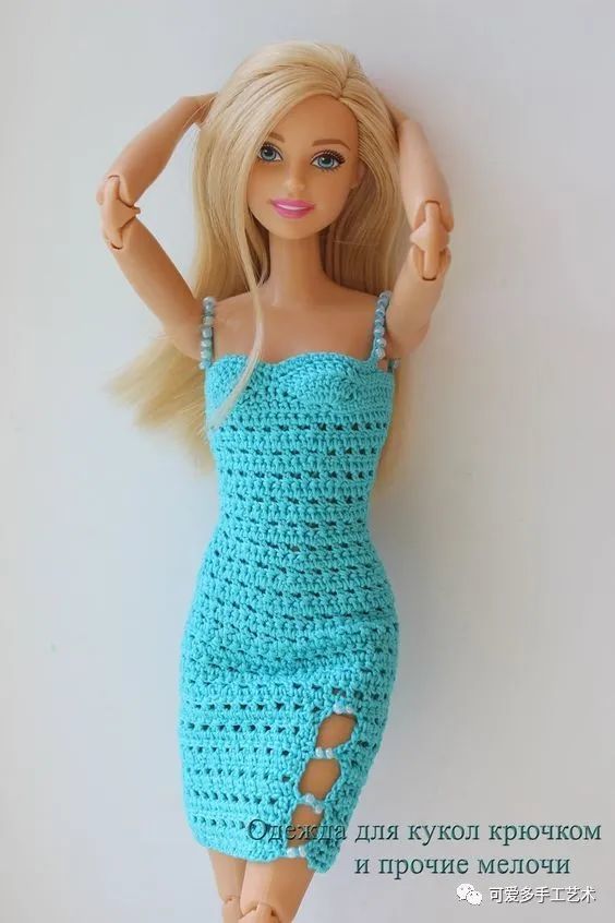 芭比娃娃|孩子玩旧了的芭比娃娃，用零线钩了几件华丽的裙子改造，竟大受欢迎！