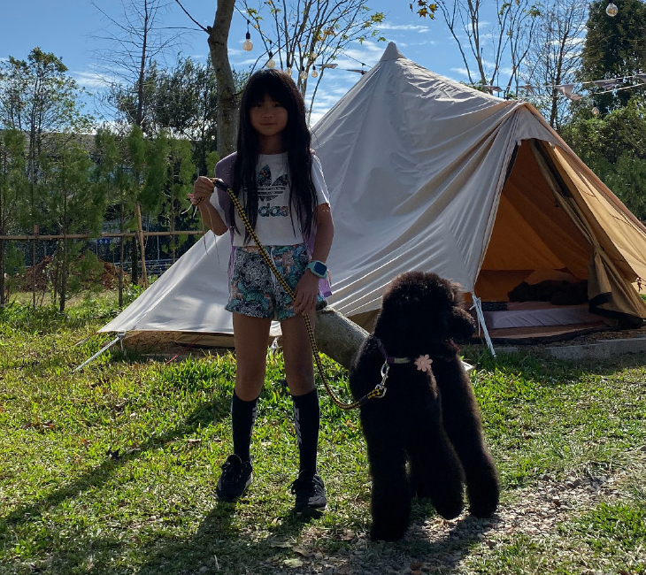 曹华恩|曹格女儿满10岁，Grace越长越漂亮，被妈妈打趣像小土匪