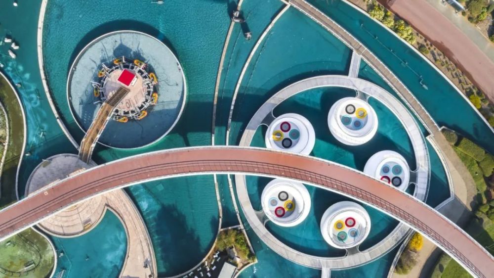 甲方|俯仰之间的建筑美学