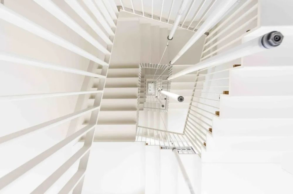 甲方|俯仰之间的建筑美学