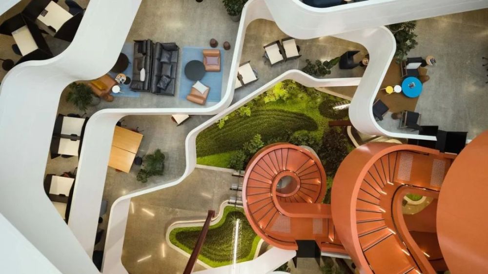 甲方|俯仰之间的建筑美学