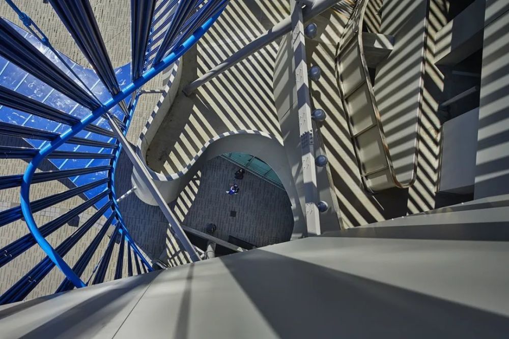 甲方|俯仰之间的建筑美学