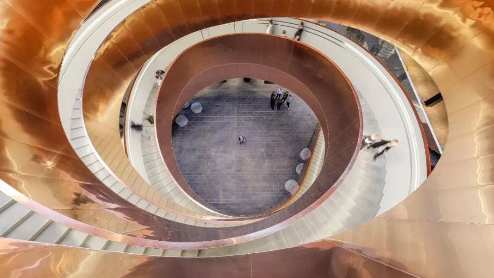 甲方|俯仰之间的建筑美学