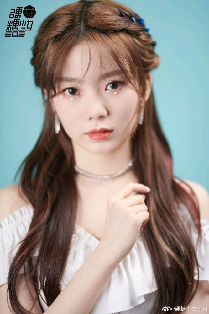 硬糖少女大爆料全程高能,冷title猜谜令人吃惊,刘些宁竟反撩郑乃馨?