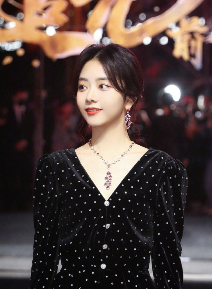 金鹰女神|金鹰女神候选人关键词公布，数位女星入围，95花虞书欣也能提名？