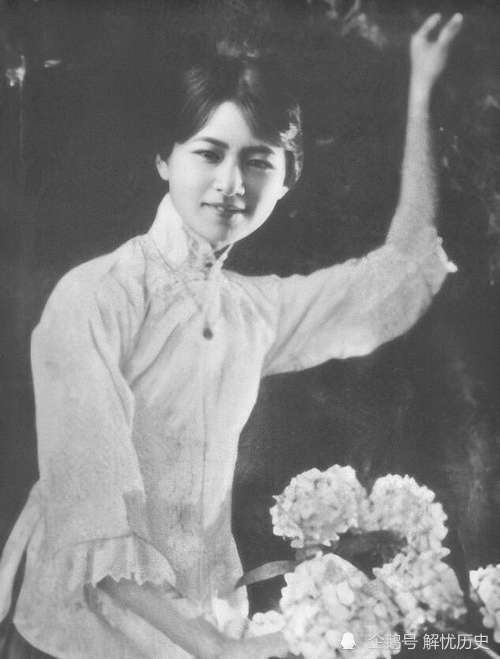 钱钟书|钱钟书的一只《猫》，挠花了民国文坛大师们的脸，通篇是打鸡骂狗