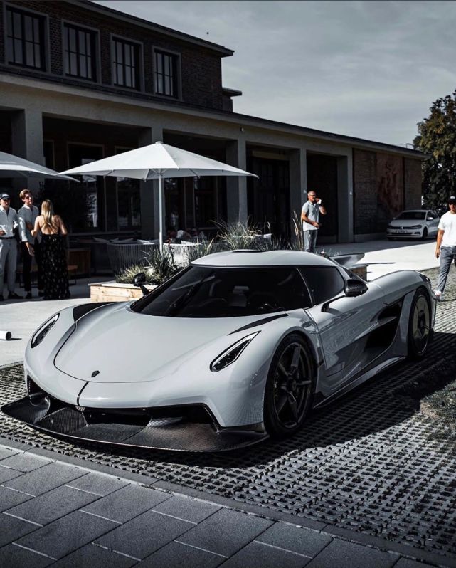 柯尼塞格家的超级跑车