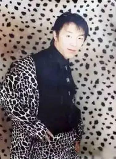 黄渤|沈腾不满“沦落到撞脸徐峥”，现场爆笑，可惜黄渤不在场