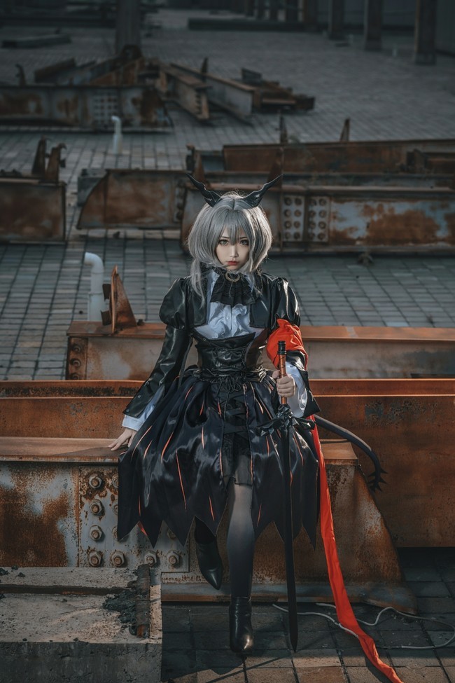 cos明日方舟塔露拉