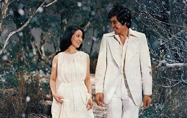 成龙|1999年，吴绮莉为了成龙曝光小龙女，林凤娇的反击堪称教科书