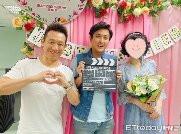 黄靖伦与老婆在5月登记结婚.(图/经纪人提供)