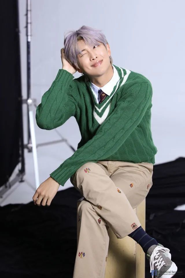 每天分享防弹男友照之今日男友金南俊