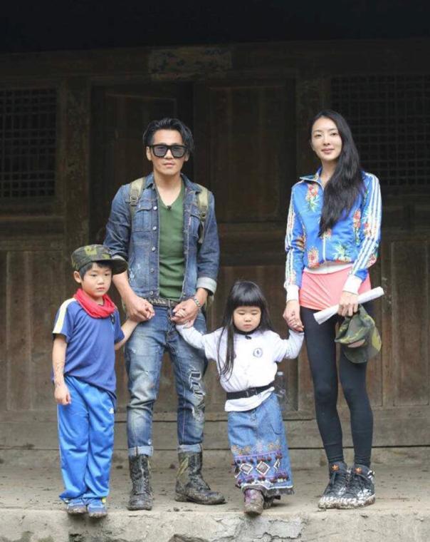 曹格|曹格女儿10岁了！五官长开变美女，模样与《爸爸去哪儿》时差太多