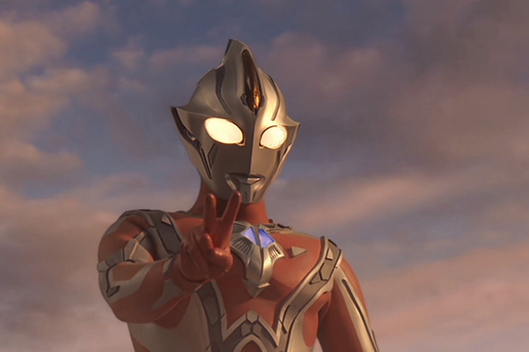 梦比优斯无限形态和凤凰形态哪个更强一些