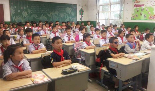 语文|语文书中爱国题材被删减，新增西方虚构故事，清华教授表示不理解