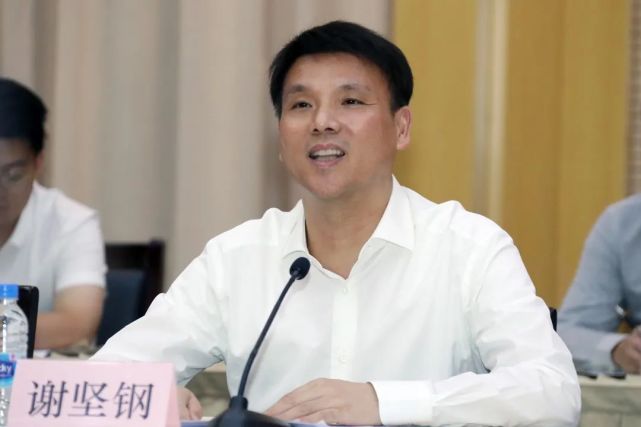 湄潭县委常委,副县长孟焱,湄潭县副县长,挂职长白新村街道副主任龚勤