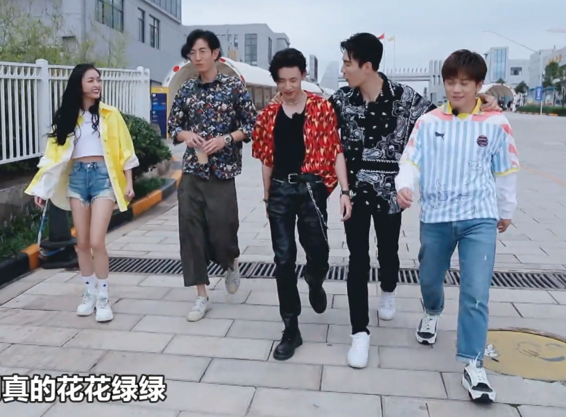 才叔|小鬼开车成反面教材，溜溜哥吓出冷汗，才叔紧急叫停