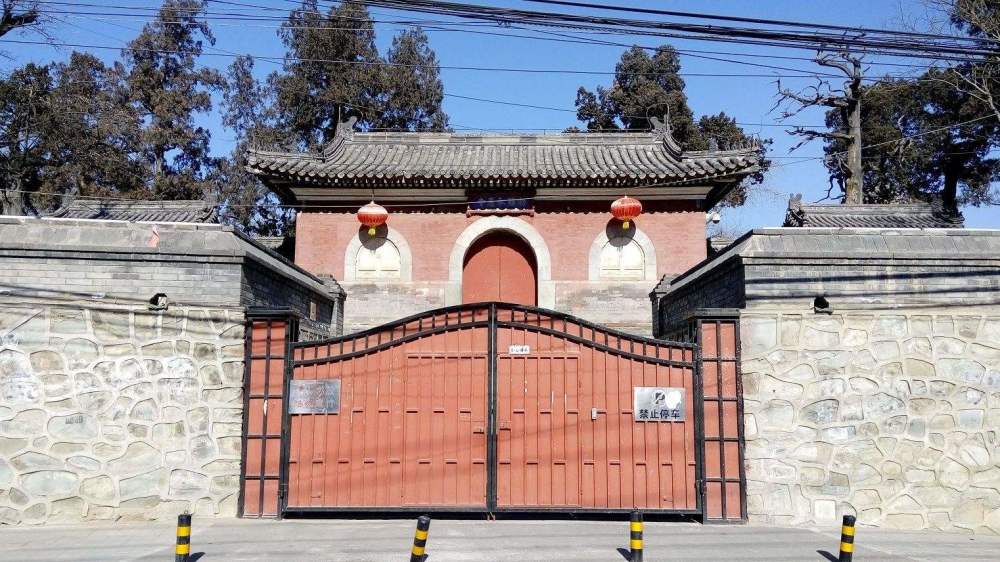 寺庙|北京最神秘的寺庙，500年来从不对外开放，僧人却不愁吃穿