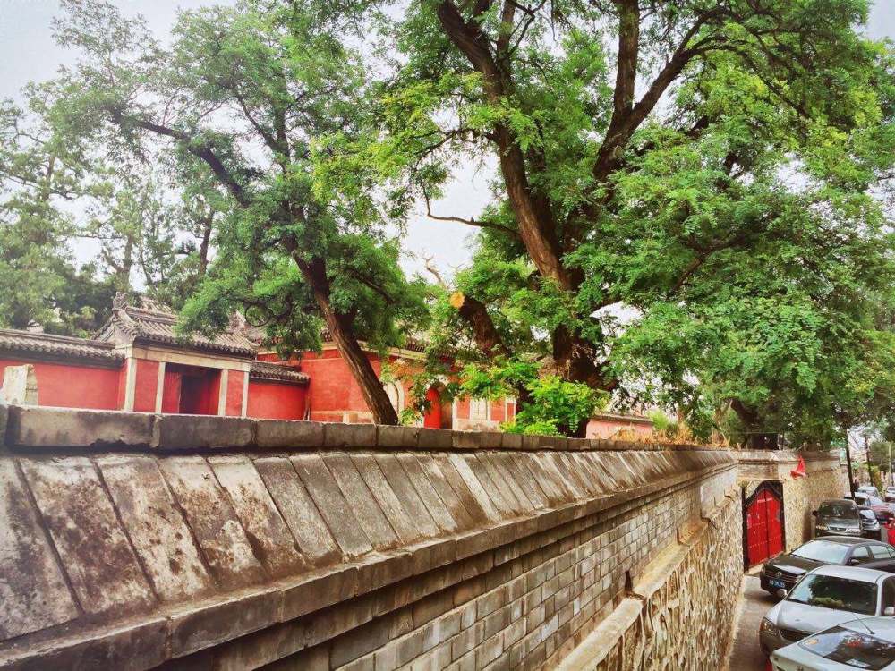 寺庙|北京最神秘的寺庙，500年来从不对外开放，僧人却不愁吃穿