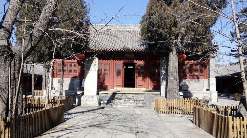 寺庙|北京最神秘的寺庙，500年来从不对外开放，僧人却不愁吃穿