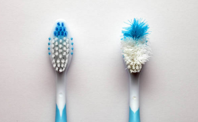 牙齿|牙齿在进食后12分钟最脆弱！口腔专家：你错过了刷牙的黄金时间