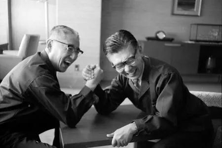 索尼集团|日本制造的秘诀：索尼如何在廉租房里缔造商业传奇？