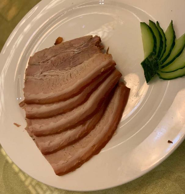 刘谦|刘谦娇妻宫廷饭馆因难吃上热搜，菜品单调不入眼，两人消费要上千