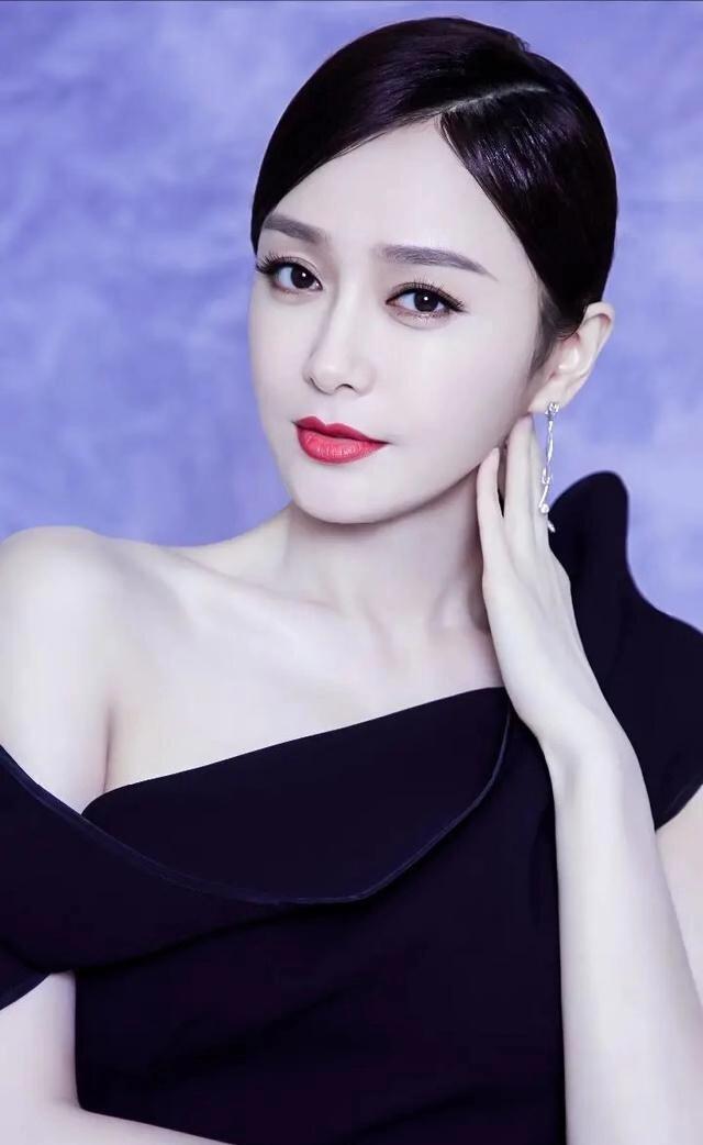 女神秦岚第8148期气质潮流美图欣赏