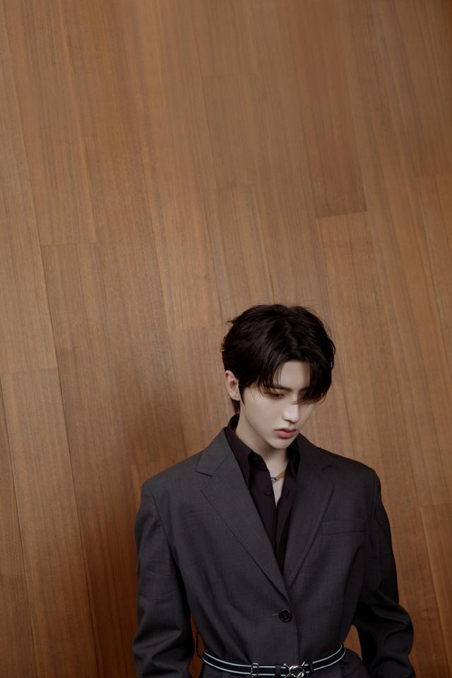 蔡徐坤郑爽欧豪同框网友调侃阔少爷和秘书保镖的故事