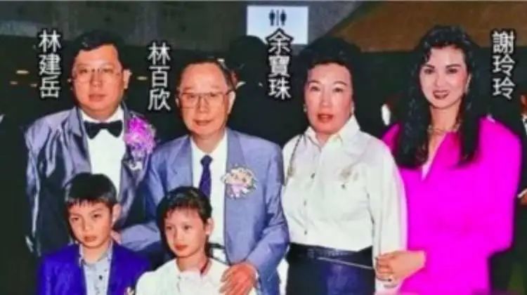 寰亚|港版卡戴珊家族？活在娱乐版的寰亚三姐妹
