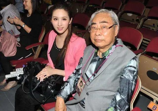 寰亚|港版卡戴珊家族？活在娱乐版的寰亚三姐妹